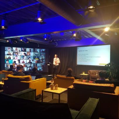 Hybrid Learning Theatre