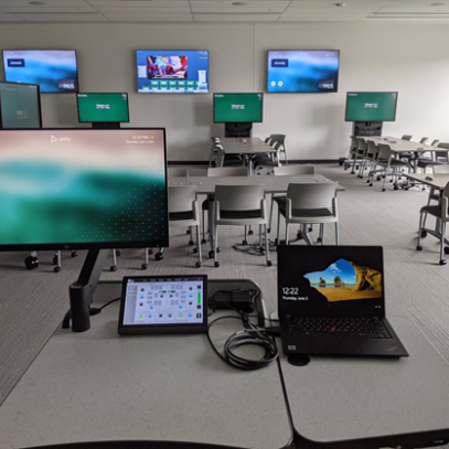 Image of large active learning classroom at Ohio Univ. Heritage College of Osteopathic Medicine 