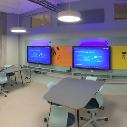 Group tables with displays