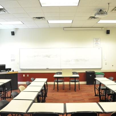 Classroom seating in the round and whiteboard